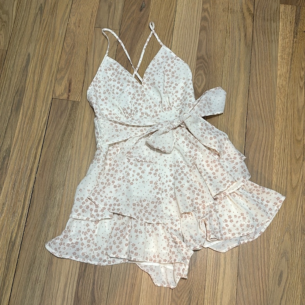 PINK LILY ROMPER SIZE S